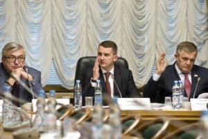 В комитете Госдумы поддержали повышение МРОТ с 1 мая