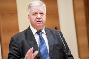 ФНПР предлагает не спешить со слиянием соцфондов