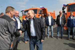 Путин на КамАЗе открыл Крымский мост