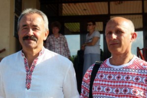 Так расходятся белые нитки