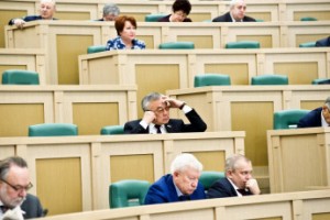 Сенаторы одобрили закон об уголовной ответственности за увольнение предпенсионеров