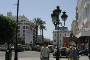 Госслужащие Туниса объявили забастовку