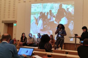 С врагом - бороться, слабых - защищать