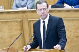 За отставку правительства выступают более половины россиян