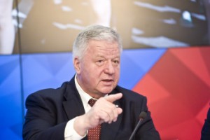 Шмаков: работающий человек не должен быть бедным