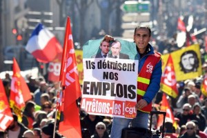 “Долой диктатуру!”