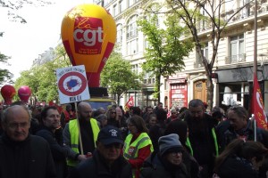 Акцию за свободу демонстраций провели профсоюзы и «желтые жилеты»
