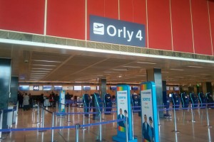 Профсоюзы призвали к забастовке работников парижских аэропортов