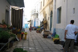 С 1 мая в Тунисе повысили МРОТ