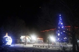 Больше половины россиян в новогодние праздники будут работать