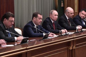 Политолог назвал причину отставки правительства