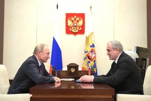 Путин поручил отменить комиссию за оплату ЖКХ