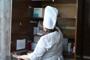 Выплаты земским докторам и учителям освободят от налогов