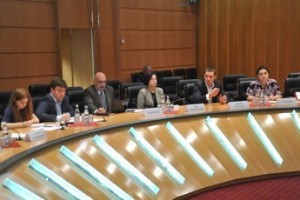 Работники со стажем больше 6 лет бизнесу не нужны