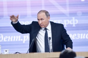 Путин заявил о дополнительных выплатах работникам здравоохранения