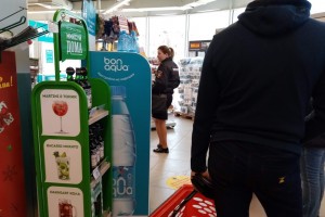 Россияне сократили расходы на большинство товаров