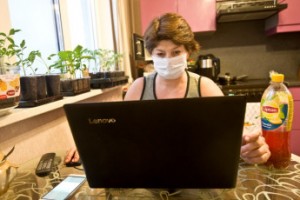 Роспотребнадзор рекомендует удаленную работу на всех этапах снятия ограничительных мер