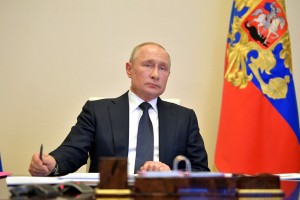 Путин поручил разработать план действий по восстановлению экономики