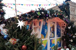 Лидер ФНПР выступил против сокращения новогодних каникул