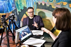 Перспективу повышения подоходного налога обсудили в прямом эфире