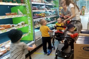 Семьи с детьми получили из бюджета более 555 млрд рублей соцподержки