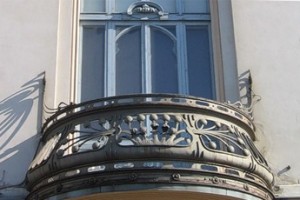 За “полукруглым” столом