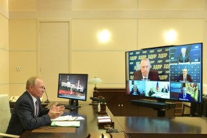 Путин допустил возобновление индексации пенсий работающим пенсионерам