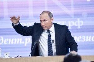 Президент утвердил полномочия кабмина вводить требования к зарплатам бюджетников
