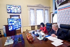 Шмаков: о результатах эксперимента по электронному документообороту судить рано