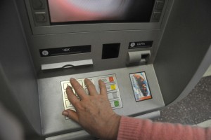 Задолженность по зарплате снизилась за месяц на 4%