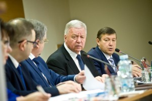 ФНПР призывает восстановить регулярную работу органов соцпартнерства в регионах