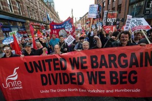 Именем ее величества, вступайте!