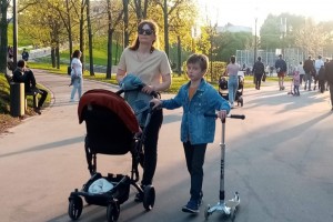 Три четверти родителей рассчитывают на очередные выплаты на школьников