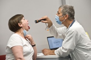 Выплату медикам коронавирусных компенсаций прокомментировали в отраслевом профсоюзе