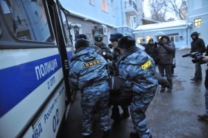 Военнослужащим и правоохранителям повысят оклады в 2023 году