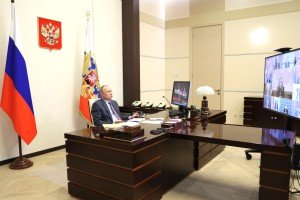 Путин выступил против введения QR-кодов на транспорте перед Новым годом