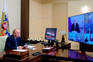 Путин: нужно помочь россиянам справиться с инфляционной волной