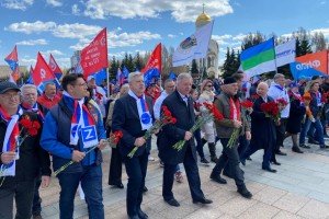 Глава ФНПР Михаил Шмаков принял участие в первомайских мероприятиях в Москве