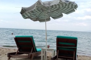 Трети россиян не хватает денег на отпуск