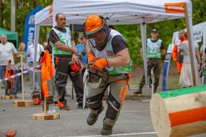 Чемпионат России по валке леса состоялся в Брянске
