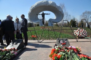 Сантименты и факты