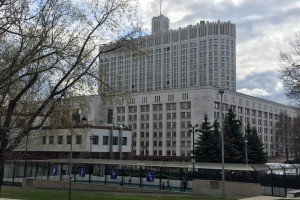 Из Госдумы отозвали законопроект о повышении налогов для уехавших россиян