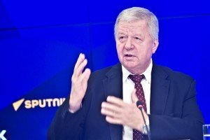 Михаил Шмаков назвал причины перехода офисных сотрудников в рабочие профессии