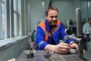 Средняя зарплата на Красногорском заводе им. С.А. Зверева достигла 92 тысяч рублей