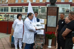 Самарская область: профорганизация областной больницы помогает военнослужащим