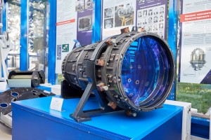 КМЗ им. Зверева: социальный пакет и зарплата - видеорепортаж