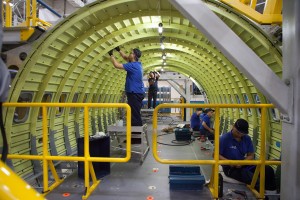 Иркутский авиационный завод: самолет МС-21 и соцгарантии для работников Иркутский авиационный завод: самолет МС-21 и соцгарантии для работников