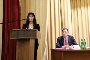 Нам надо поговорить