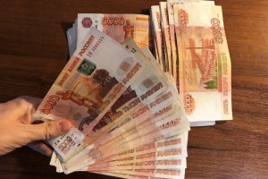Число зарплатных миллионеров в России увеличилось в полтора раза