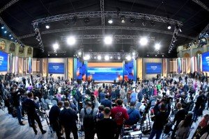 Путин: Реальная зарплата россиян вырастет на 8% в год